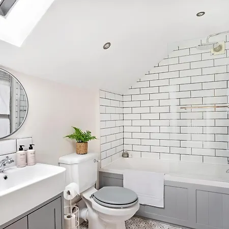 Ashley 4* York